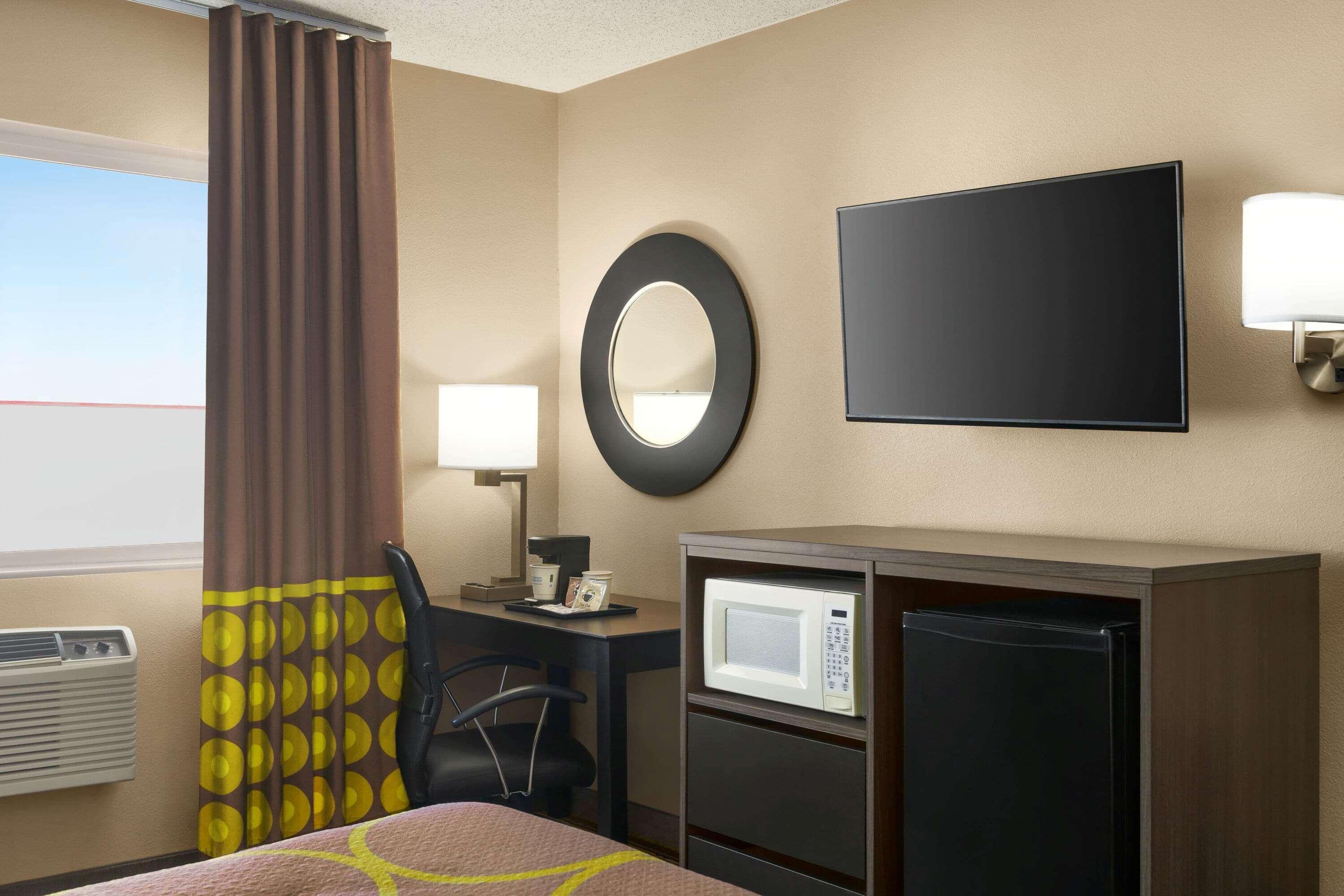 Super 8 by Wyndham Liberal KS Hotel Bagian luar foto